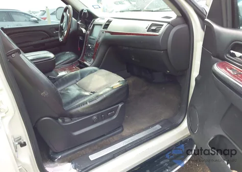 2007 Cadillac Escalade Standard from USA, damaged, VIN 1GYFK63827R172121